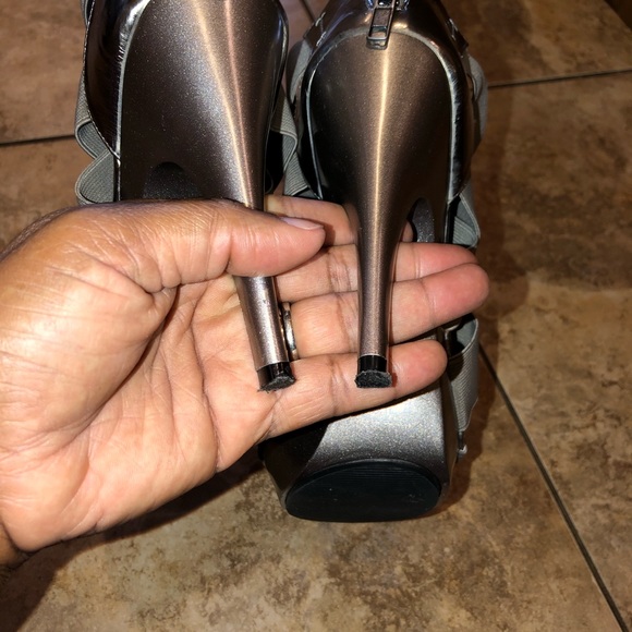 Sandals - Picture 4 of 5